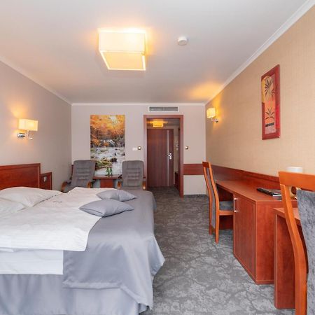 Hotel Badura วาโดวิเซ ภายนอก รูปภาพ