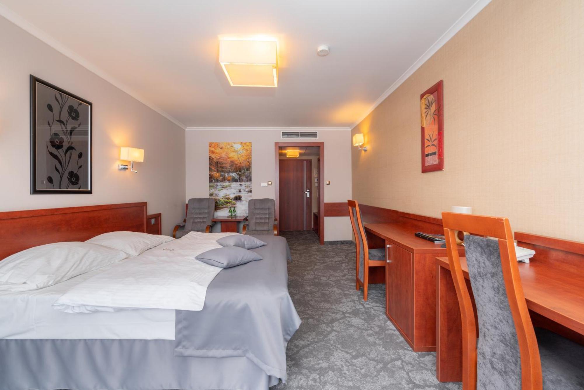 Hotel Badura วาโดวิเซ ภายนอก รูปภาพ